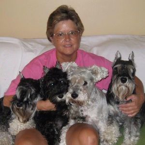 Meet your Posher, Carol